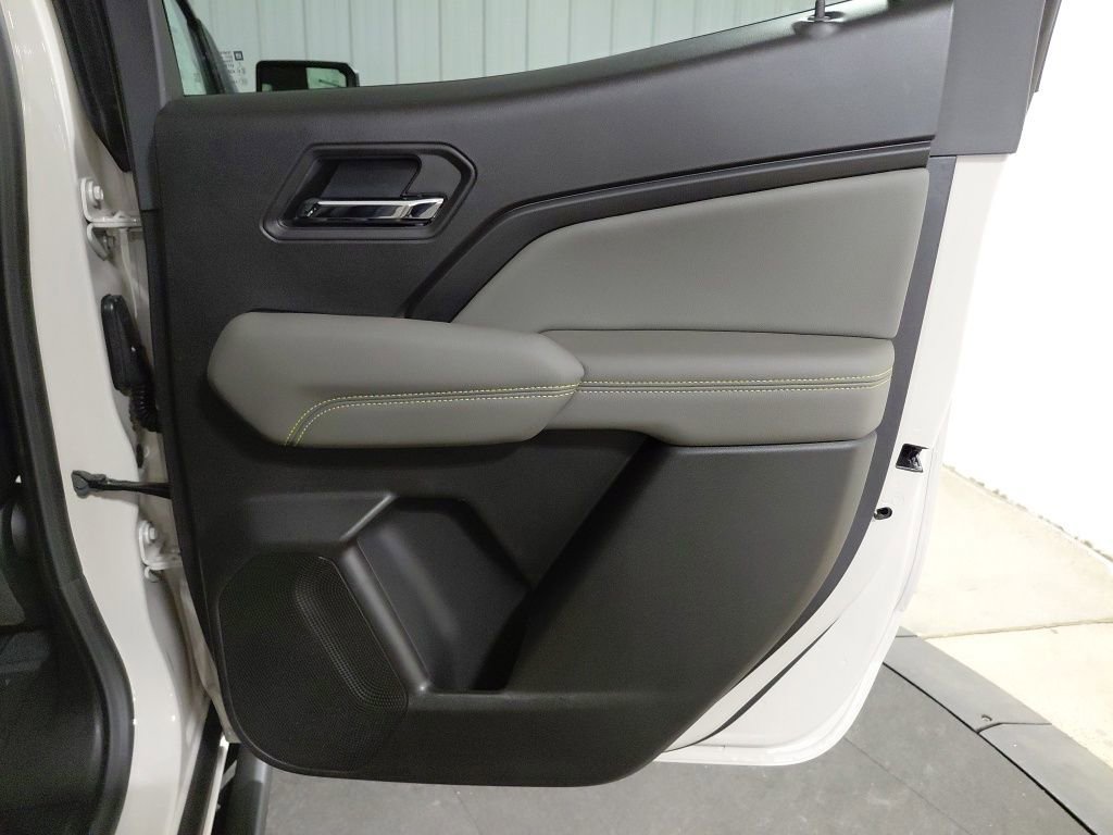 2026 Chevrolet Colorado ZR2 - Photo 19