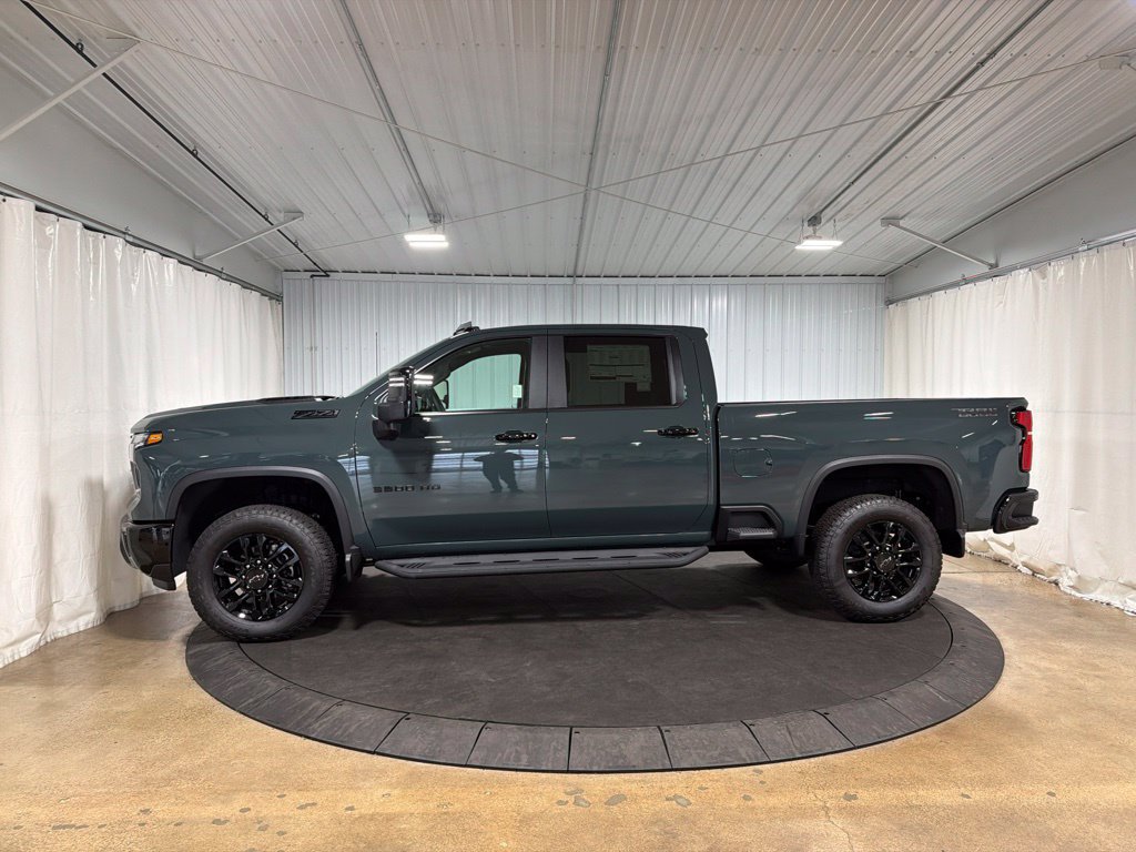 2026 Chevrolet Silverado 3500 HD LT - Photo 2