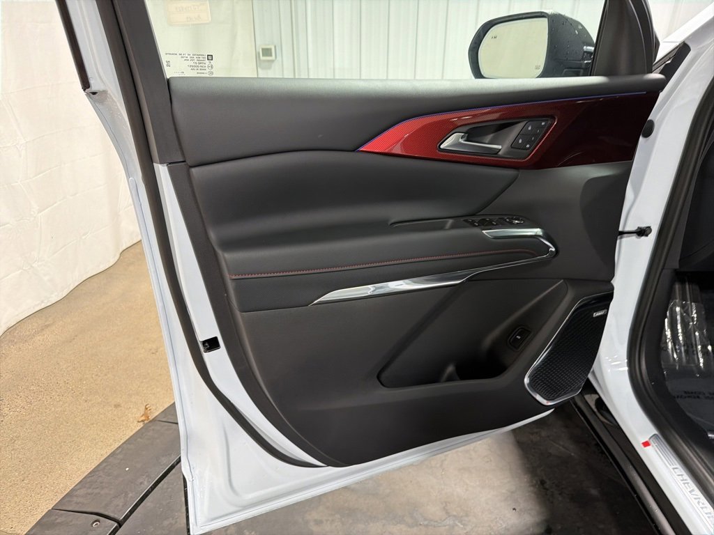 2026 Chevrolet Traverse RS photo 4