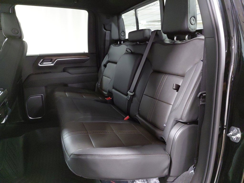 2026 Chevrolet Silverado 3500HD High Country - Photo 16