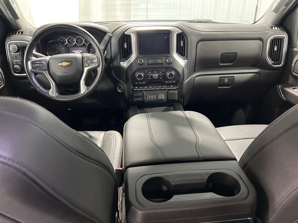 2023 Chevrolet Silverado 3500HD LTZ photo 2