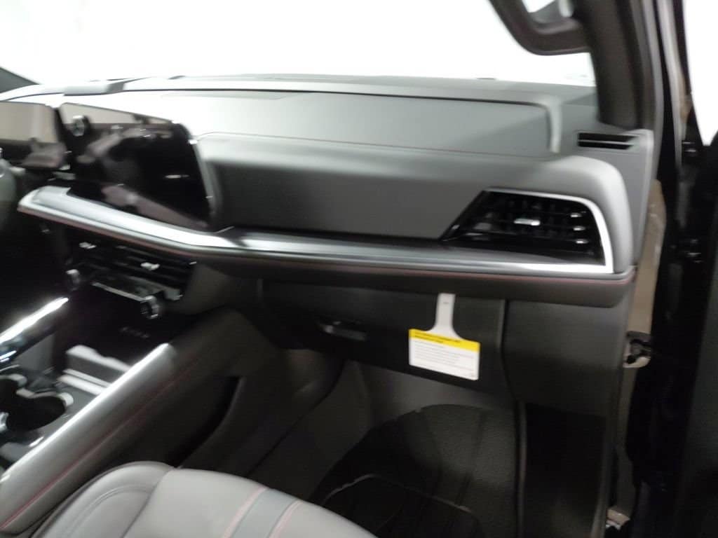 2026 Chevrolet Suburban RST - Photo 22