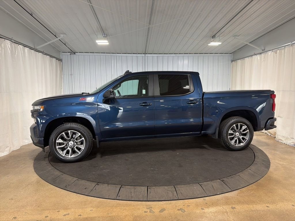 Used 2019 Chevrolet Silverado 1500 RST with VIN 3GCUYEED9KG300041 for sale in Menomonie, WI
