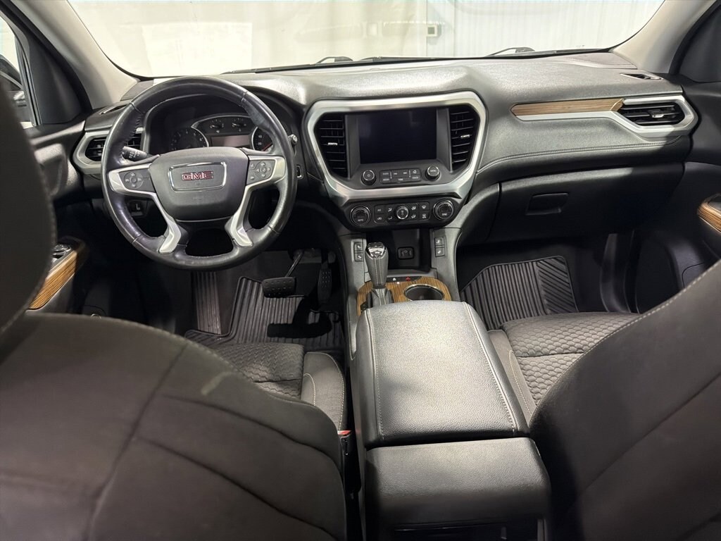 Used 2017 GMC Acadia SLE SUV