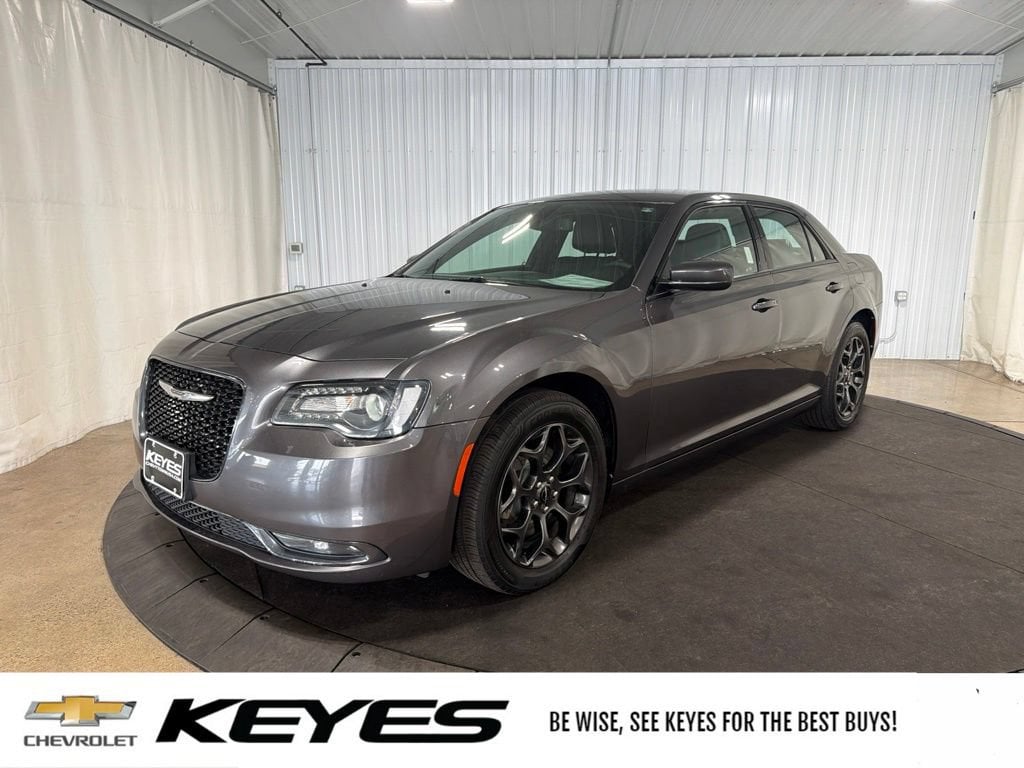 2018 Chrysler 300