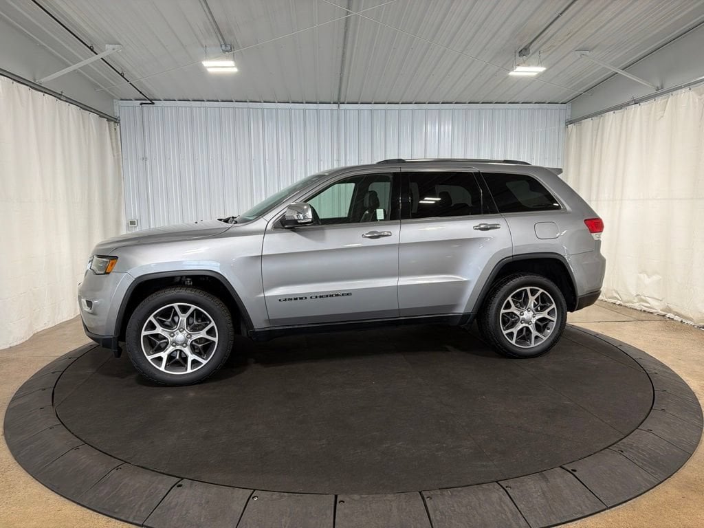 Used 2019 Jeep Grand Cherokee Limited with VIN 1C4RJFBG3KC771961 for sale in Menomonie, WI