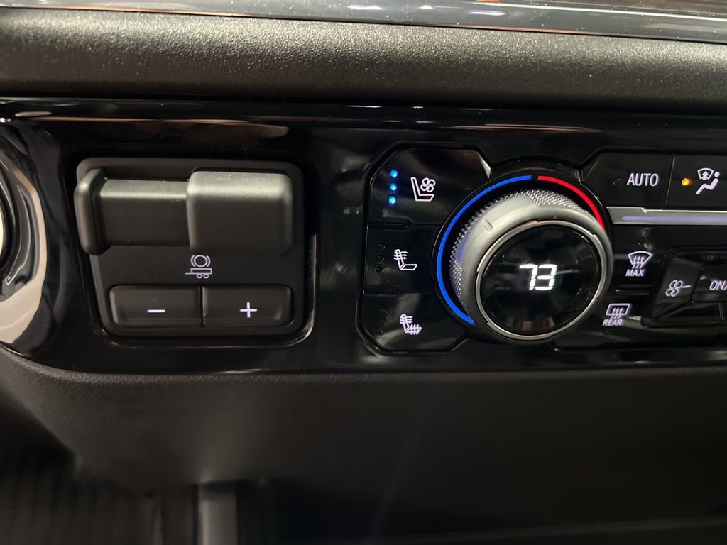 2024 Chevrolet Silverado 1500 LTZ - Photo 31
