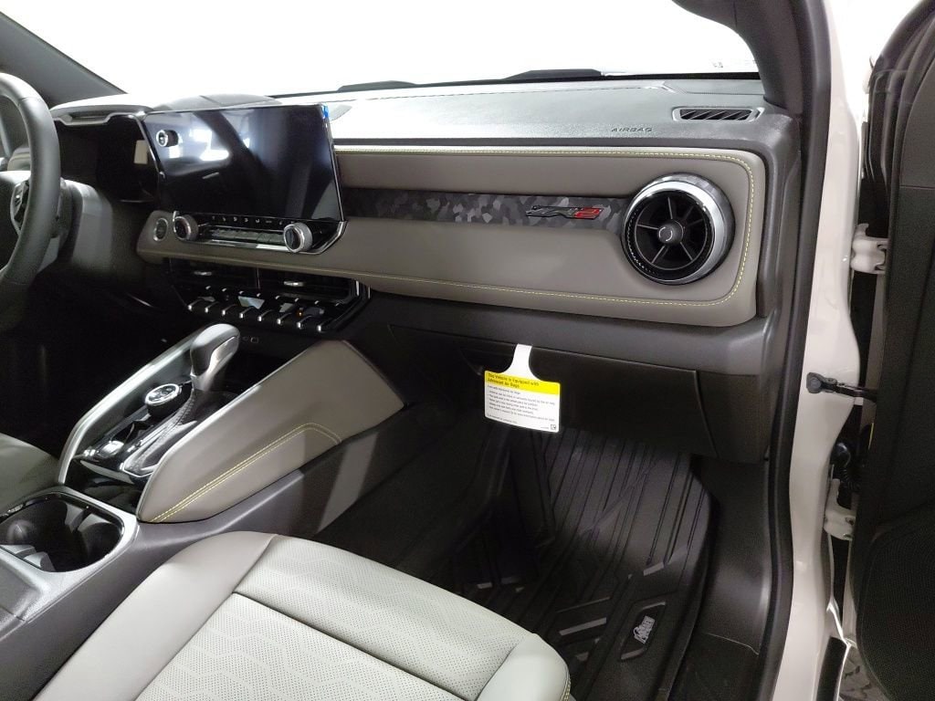 2026 Chevrolet Colorado ZR2 - Photo 22