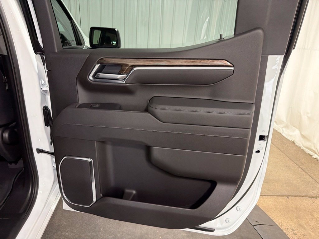 2026 Chevrolet Silverado 1500 RST - Photo 18