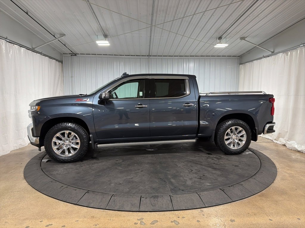 2022 Chevrolet Silverado 1500 LTZ photo 2