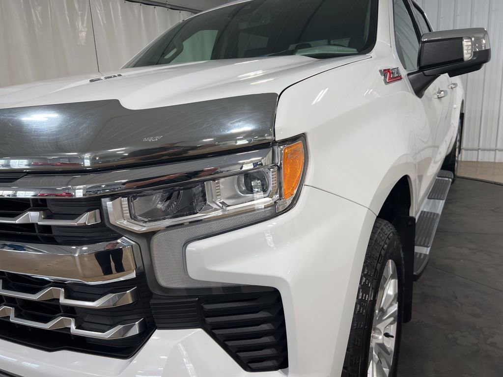 2024 Chevrolet Silverado 1500 LTZ - Photo 14