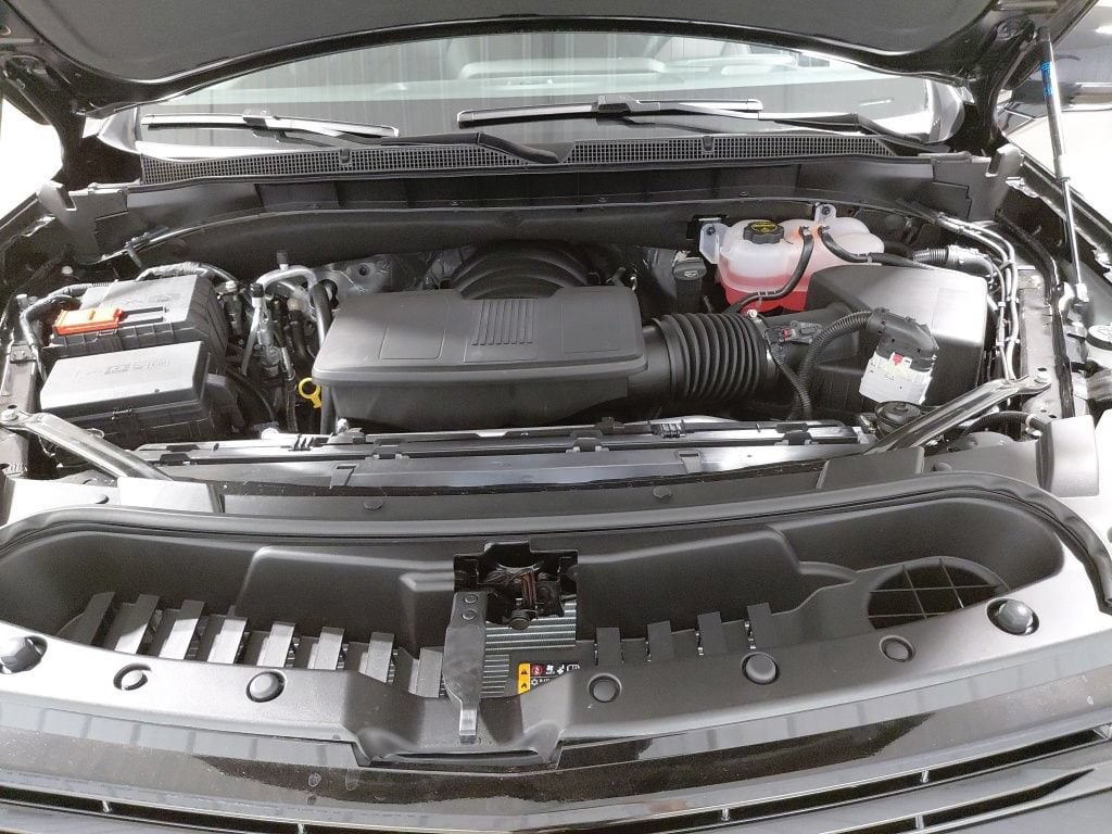 2026 Chevrolet Suburban RST - Photo 33