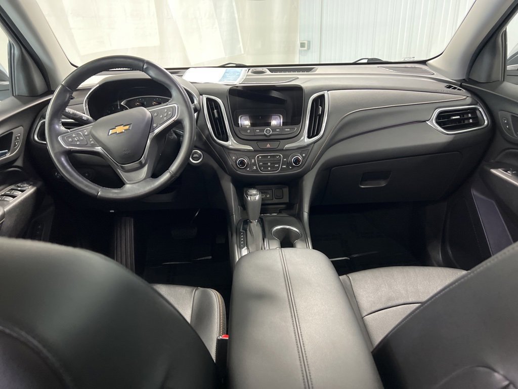 2020 Chevrolet Equinox Premier photo 3