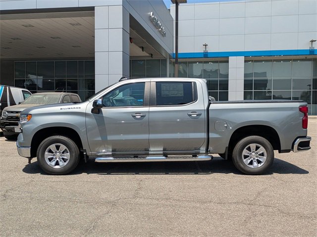 2026 Chevrolet Silverado 1500 LT photo 3