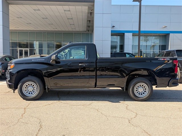 2025 Chevrolet Silverado 1500 photo 3