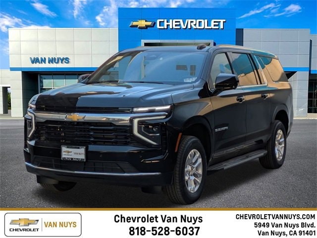 2026 Chevrolet Suburban LS's photo