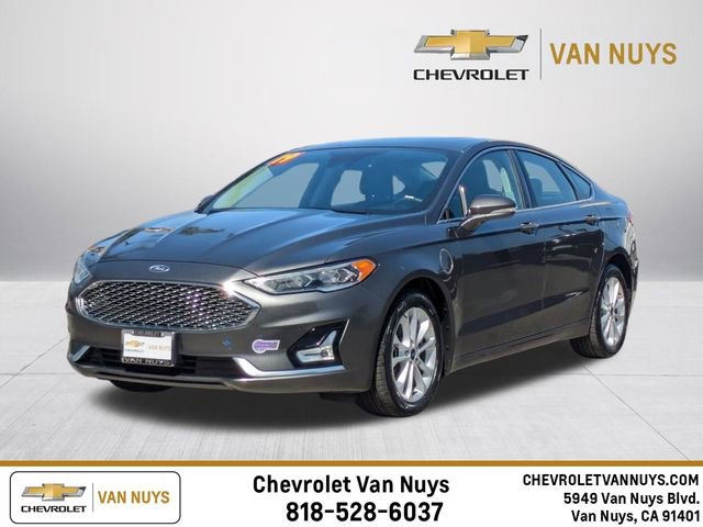 2019 Ford Fusion Plug-In Hybrid Titanium's photo