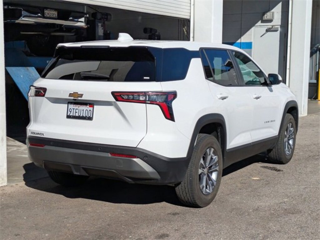 Used 2025 Chevrolet Equinox LT SUV
