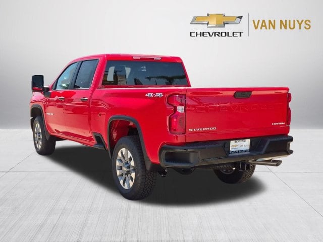 2026 Chevrolet Silverado 2500 HD Custom - Photo 4
