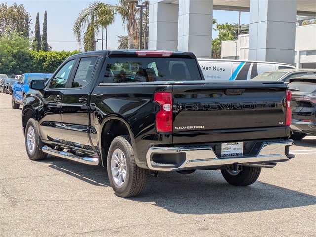 2026 Chevrolet Silverado 1500 LT photo 4
