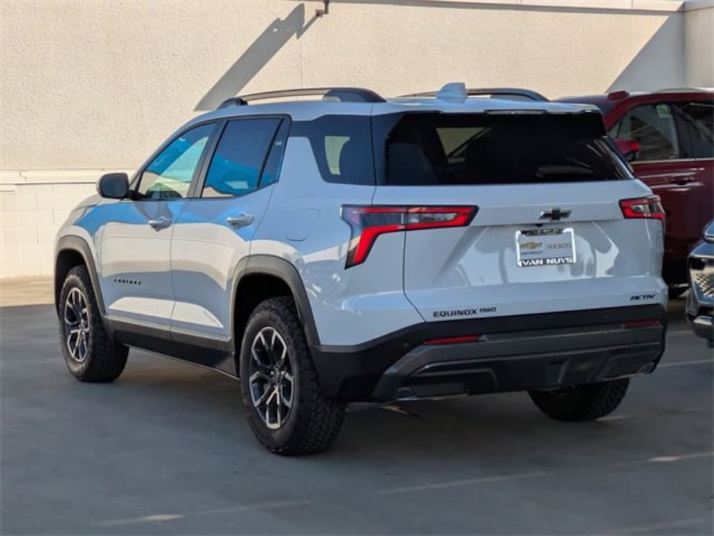 New 2026 Chevrolet Equinox Activ SUV