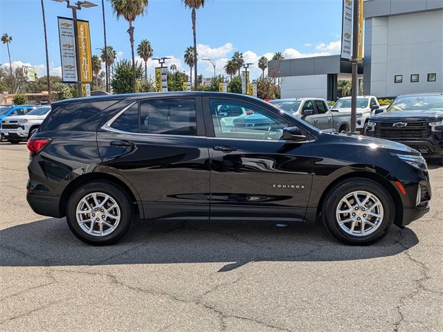 2022 Chevrolet Equinox LT photo 3