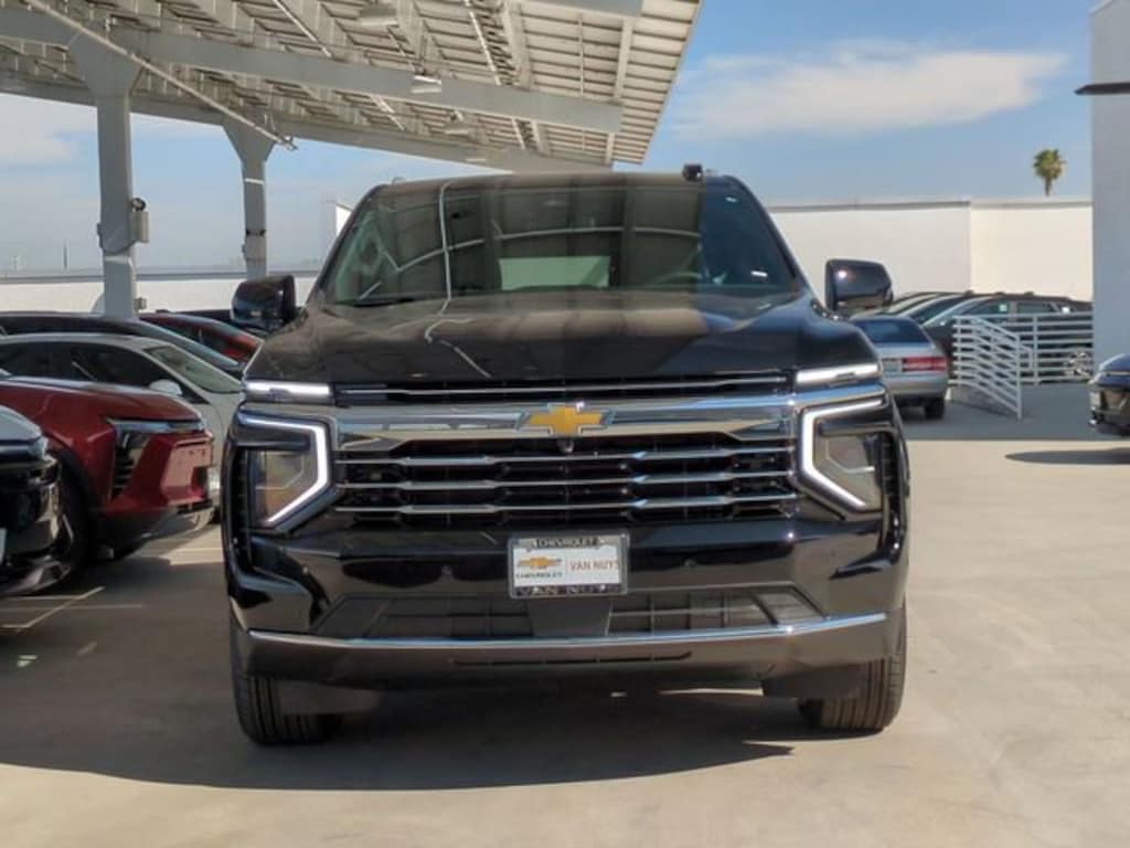 New 2026 Chevrolet Suburban LT SUV