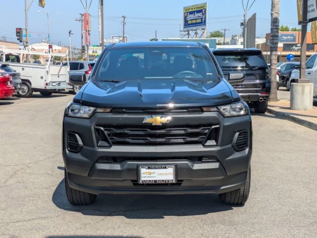 Used 2025 Chevrolet Colorado WT/LT Truck