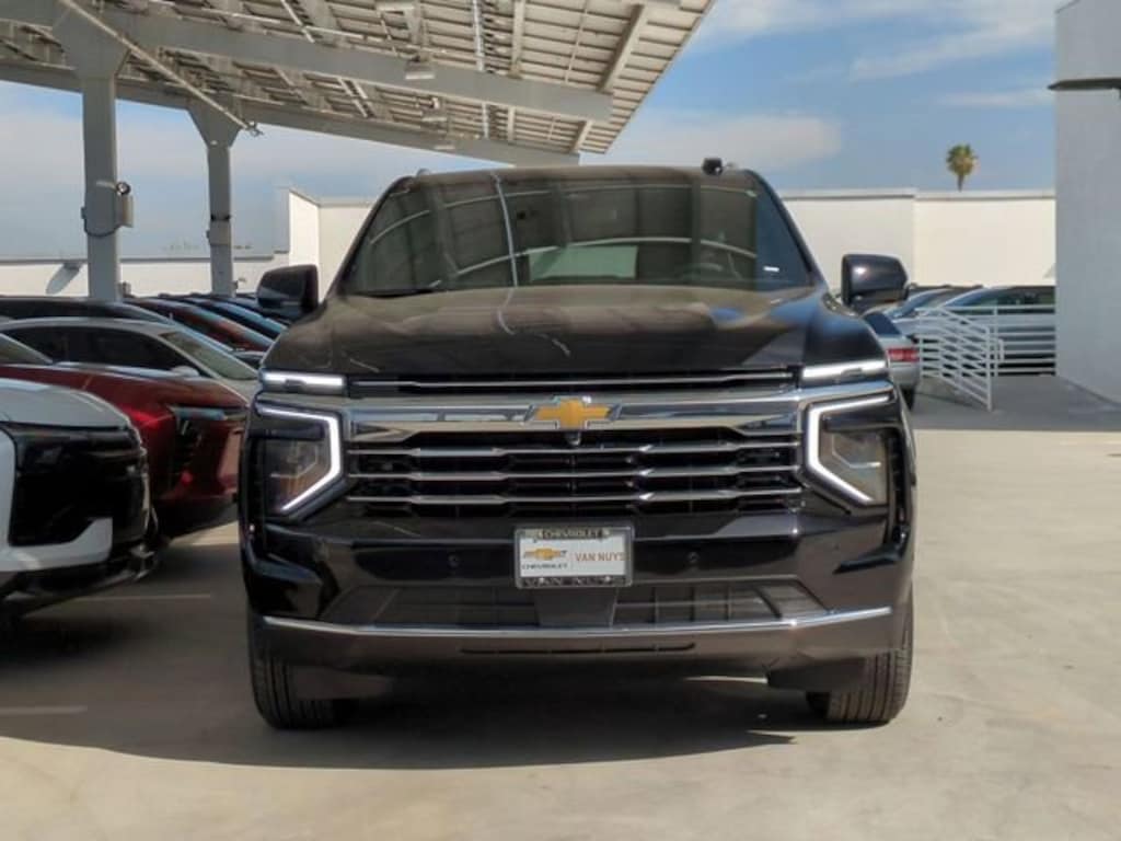 New 2026 Chevrolet Suburban LT SUV