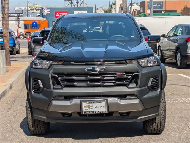 2026 Chevrolet Colorado Trail Boss photo 2