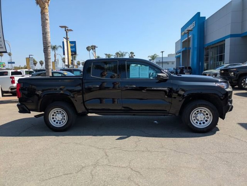 Used 2025 Chevrolet Colorado WT/LT Truck