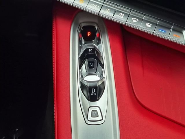 2027 Chevrolet Corvette 2LT - Photo 13