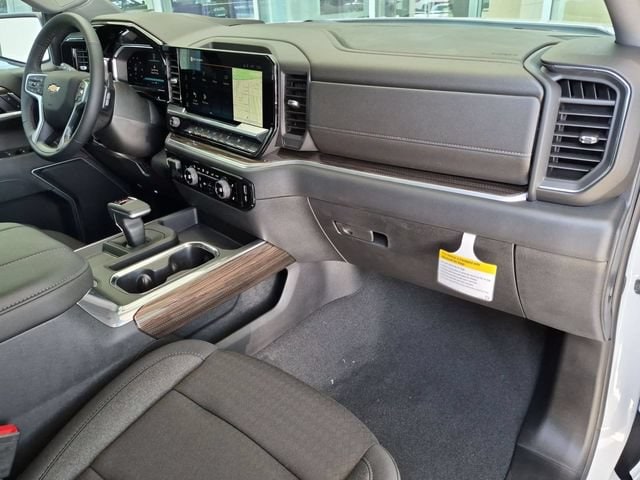 2026 Chevrolet Silverado 1500 LT - Photo 14
