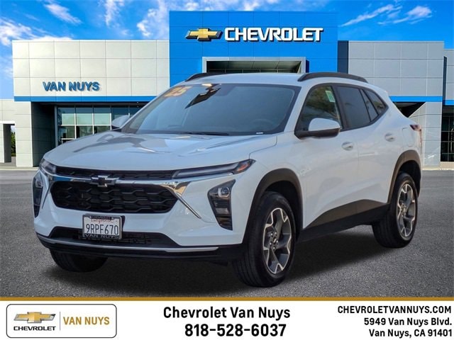 2025 Chevrolet Trax LT