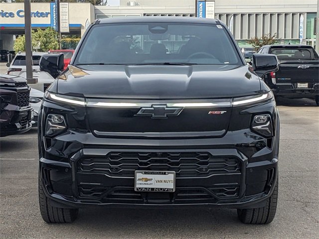 2024 Chevrolet Silverado EV RST photo 2