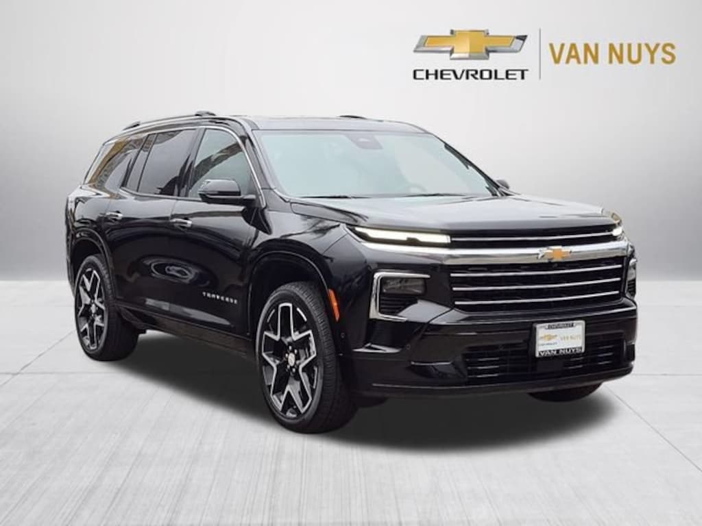 Used 2025 Chevrolet Traverse High Country SUV