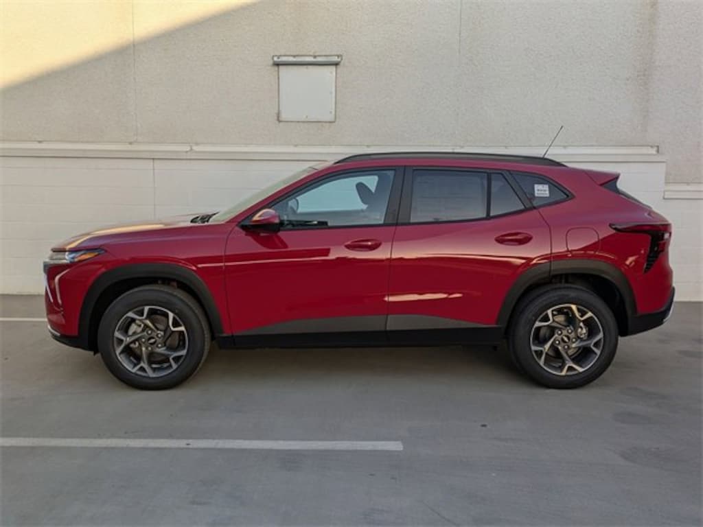 New 2026 Chevrolet Trax LT SUV