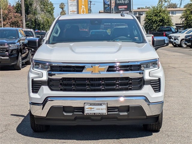 2026 Chevrolet Silverado 1500 LT photo 2