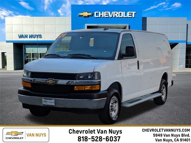 2024 Chevrolet Express Cargo Work Van's photo