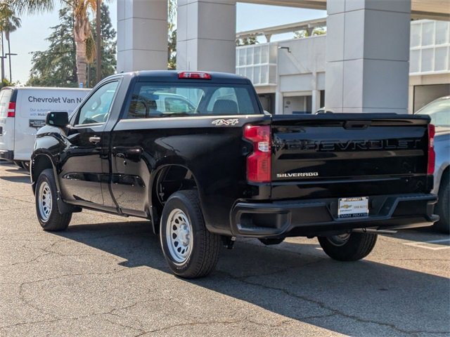 2025 Chevrolet Silverado 1500 photo 4
