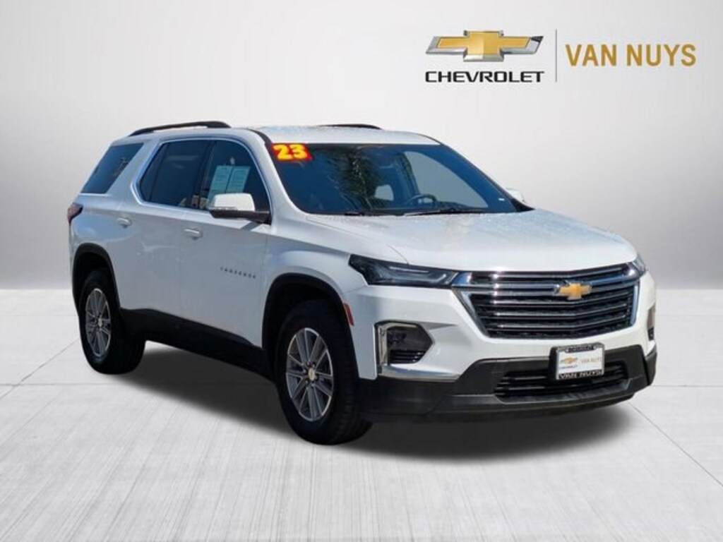Used 2023 Chevrolet Traverse LT Cloth SUV
