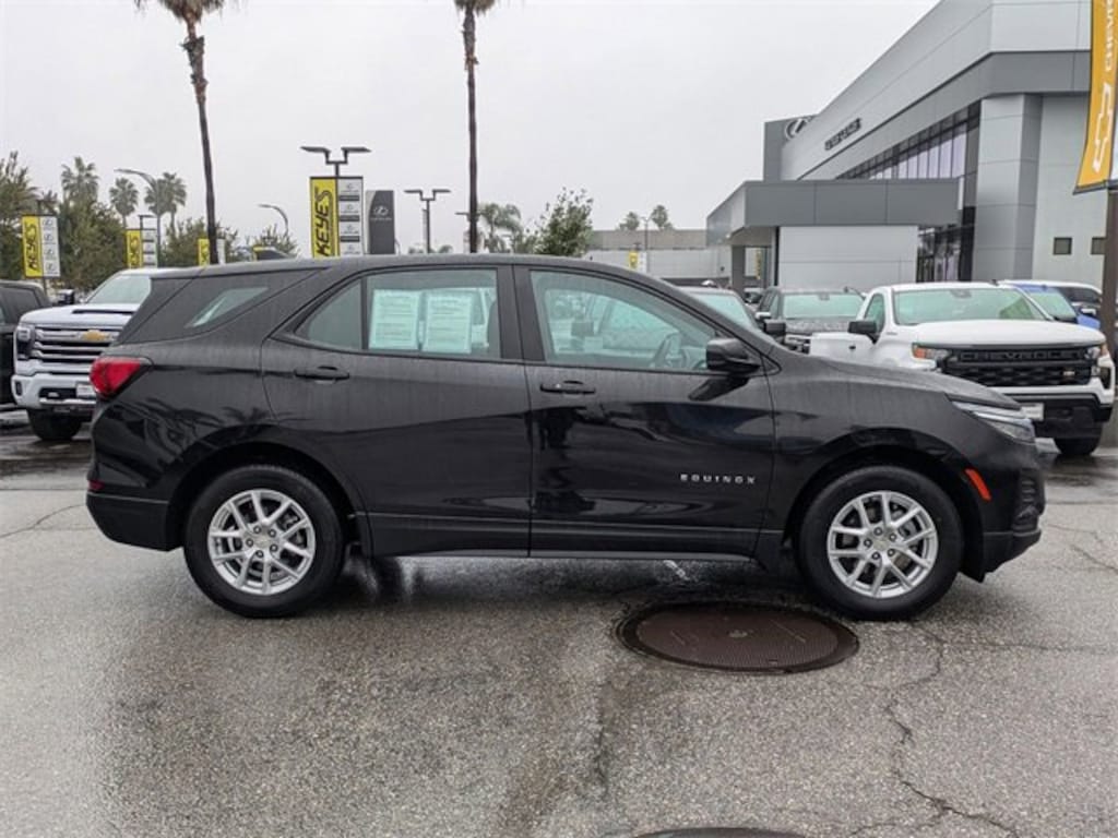 Used 2023 Chevrolet Equinox LS SUV