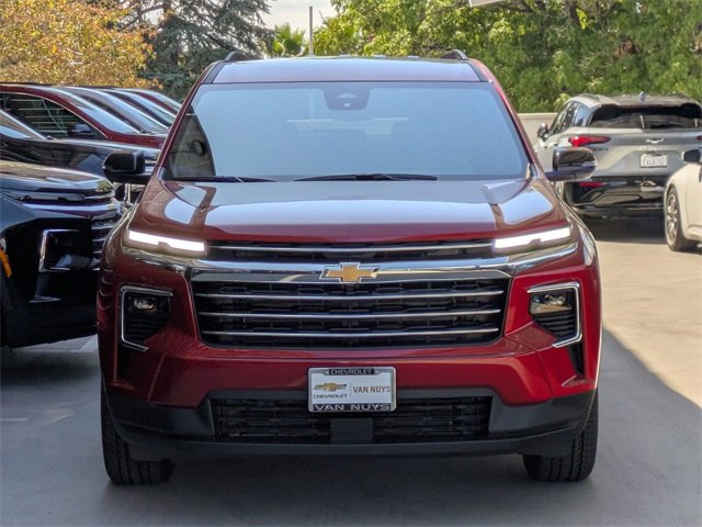 2026 Chevrolet Traverse photo 2