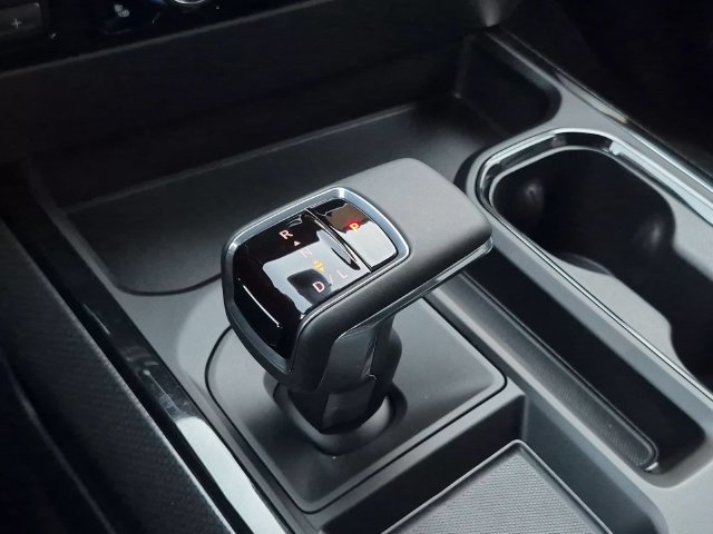 2026 Chevrolet Silverado 1500 ZR2 - Photo 13