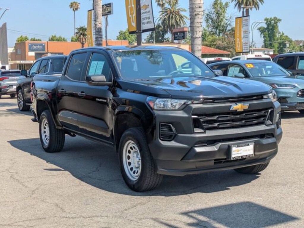 Used 2025 Chevrolet Colorado WT/LT Truck