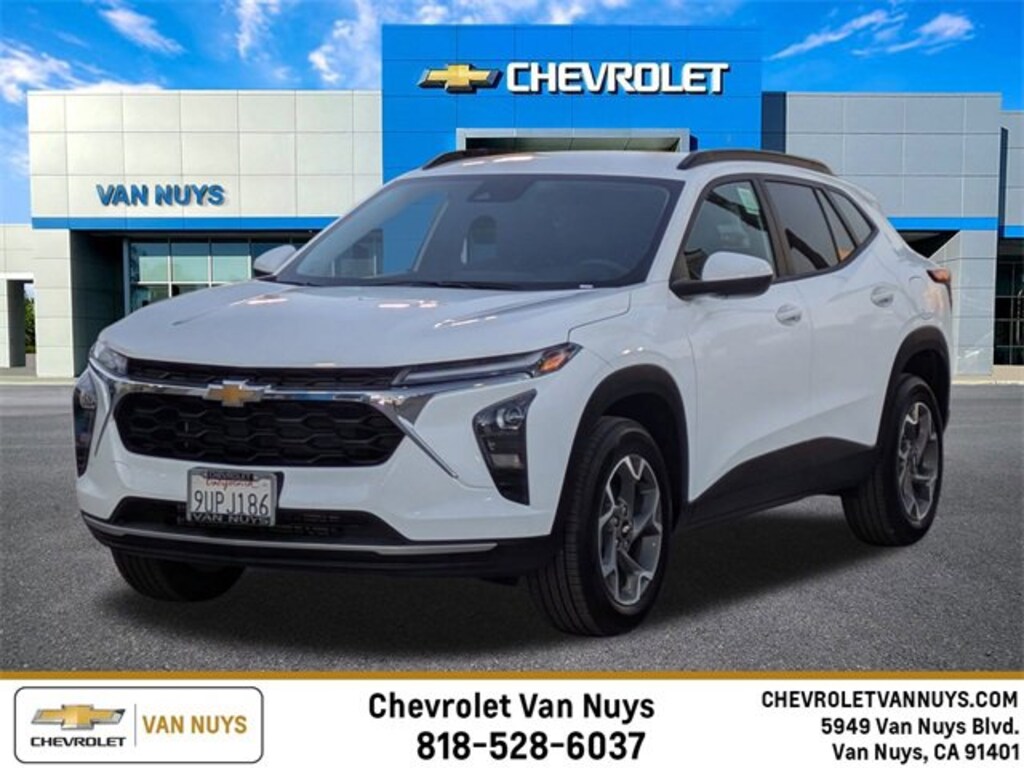 Used 2025 Chevrolet Trax LT SUV