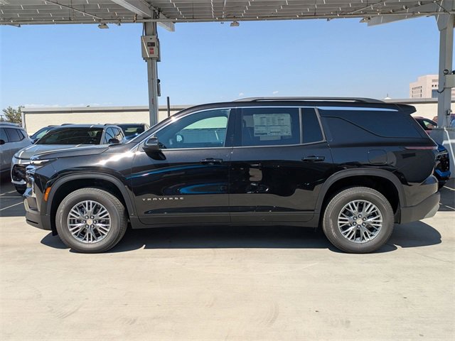 2026 Chevrolet Traverse photo 3