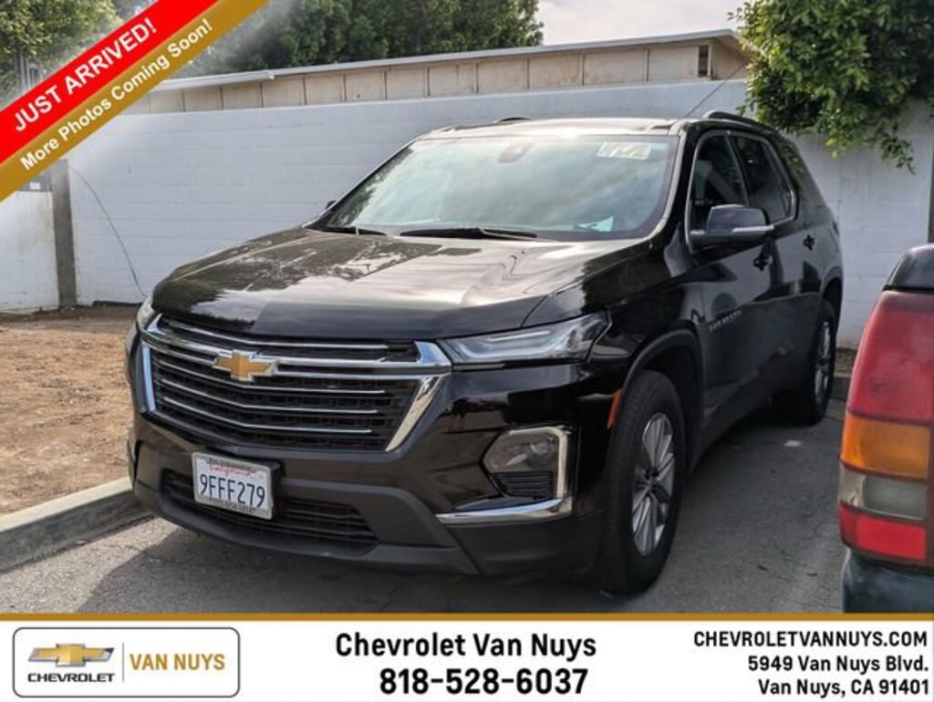 Used 2023 Chevrolet Traverse LT Leather SUV
