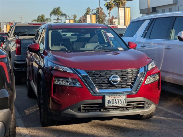2021 Nissan Rogue SV photo 2