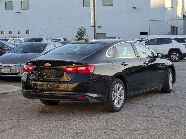 2023 Chevrolet Malibu 1LT photo 2